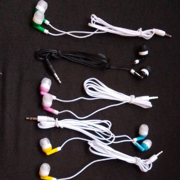 Colorful Wired Earbuds Set - Picture 1 of 2